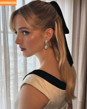 Mckenna Grace photo #0700