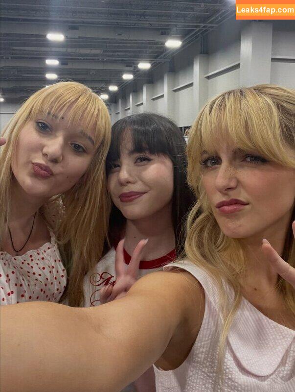 Mckenna Grace / https: / mckennagrace / mckennagraceful leaked photo photo #1070