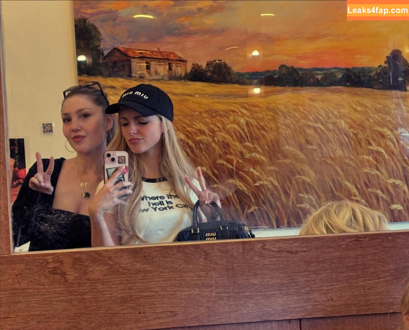Mckenna Grace / https: / mckennagrace / mckennagraceful leaked photo photo #1095
