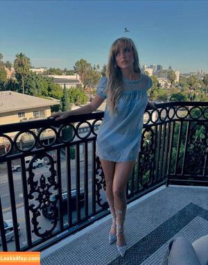 Mckenna Grace photo #1044