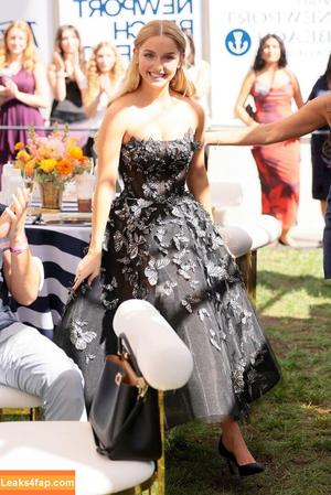 Mckenna Grace photo #1111