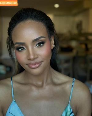 Meagan Tandy фото #0035