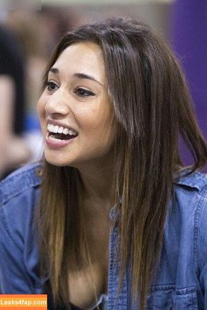 Meaghan Rath photo #0077