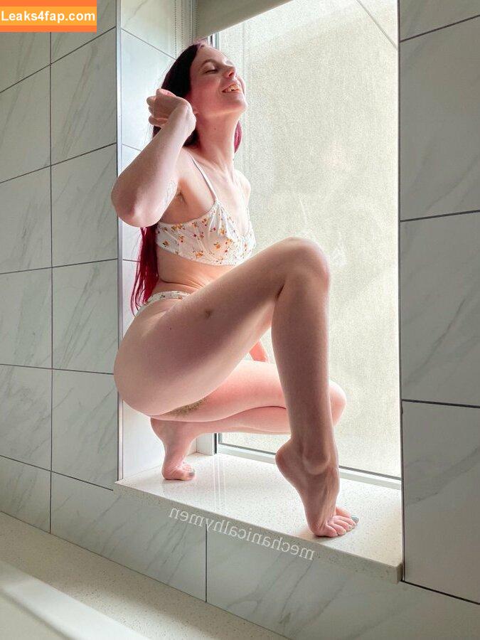 mechanicalhymen /  leaked photo photo #0030