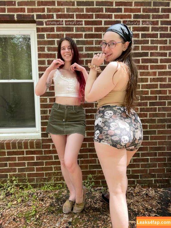 mechanicalhymen /  leaked photo photo #0230