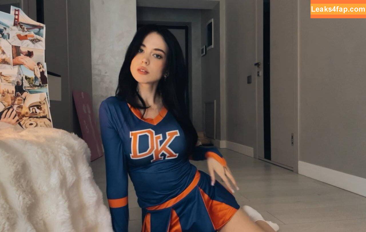 media_malyshka /  leaked photo photo #0019