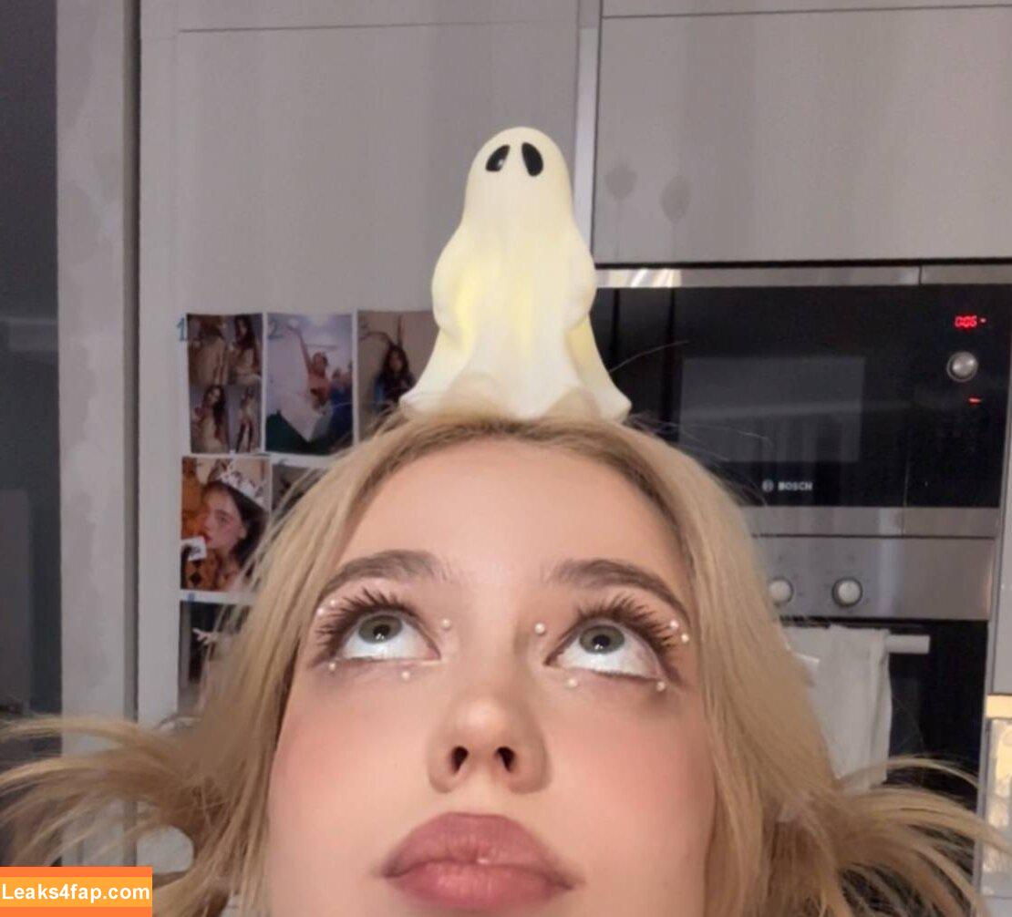 media_malyshka /  leaked photo photo #0021