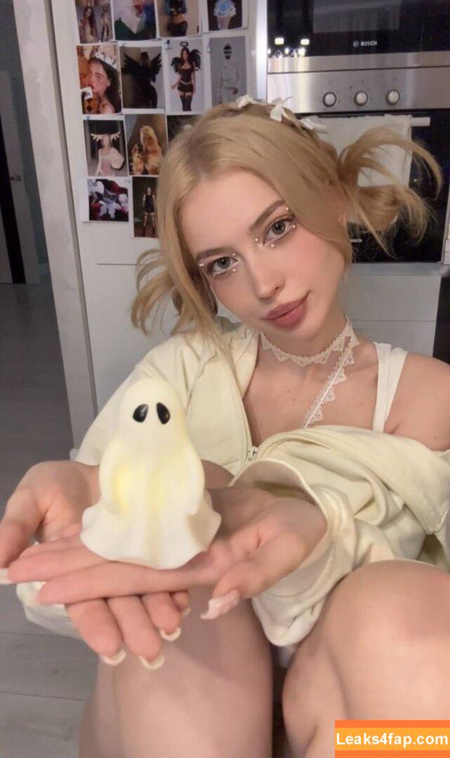 media_malyshka /  leaked photo photo #0023