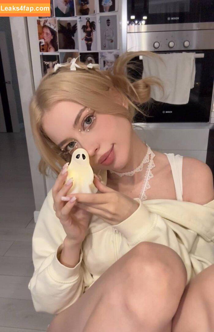 media_malyshka /  leaked photo photo #0024