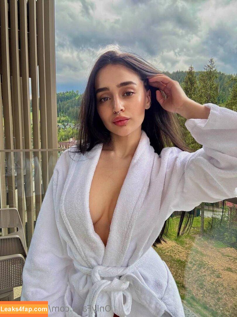 medixkate / lustful_light / lustful_lightvip / medixkate1 / medixkkate / medixxxkate leaked photo photo #0176