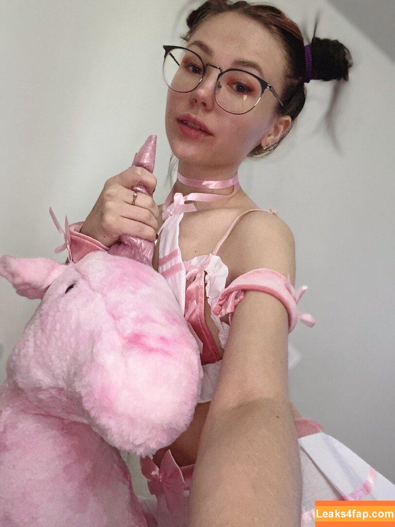 Meduzko Boosty Help . / meduzko leaked photo photo #0055