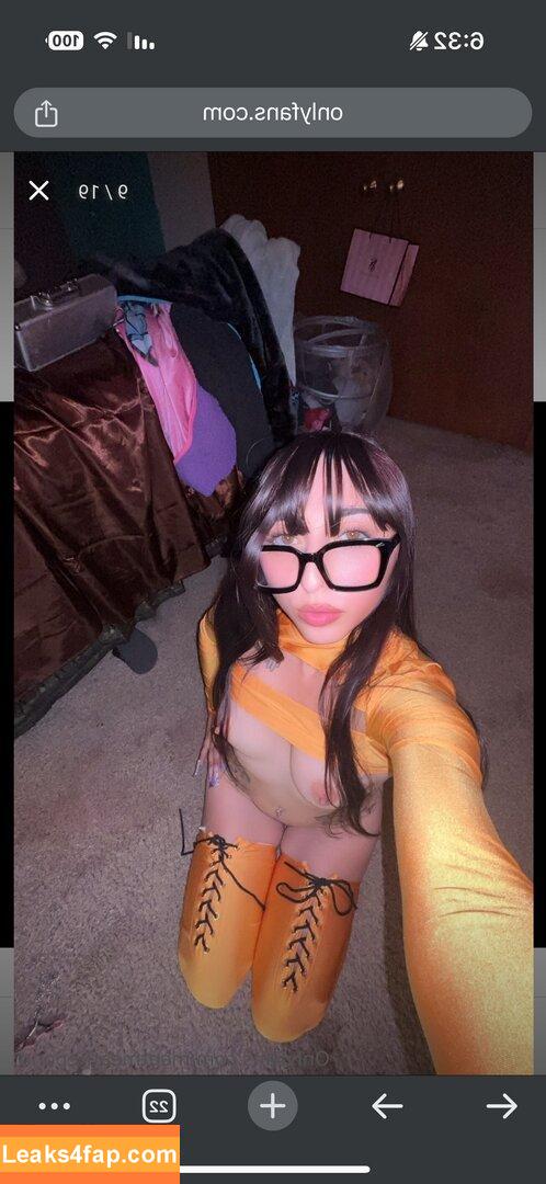 Meetmeatthepond / Chloe Colussi / m33tmeatthepond / meetmeathepond leaked photo photo #0007