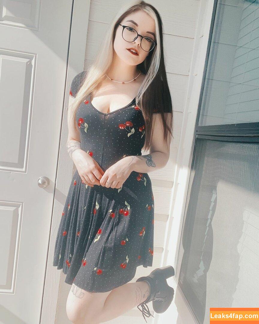 Meg Kaylee / meg_kaylee / megkaylee leaked photo photo #0085