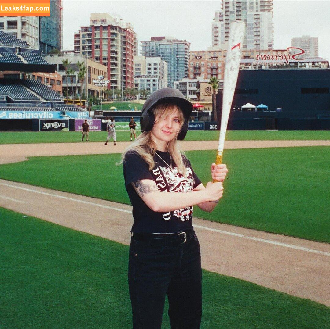 Meg Mills / 37521291 / carecharmer leaked photo photo #0042