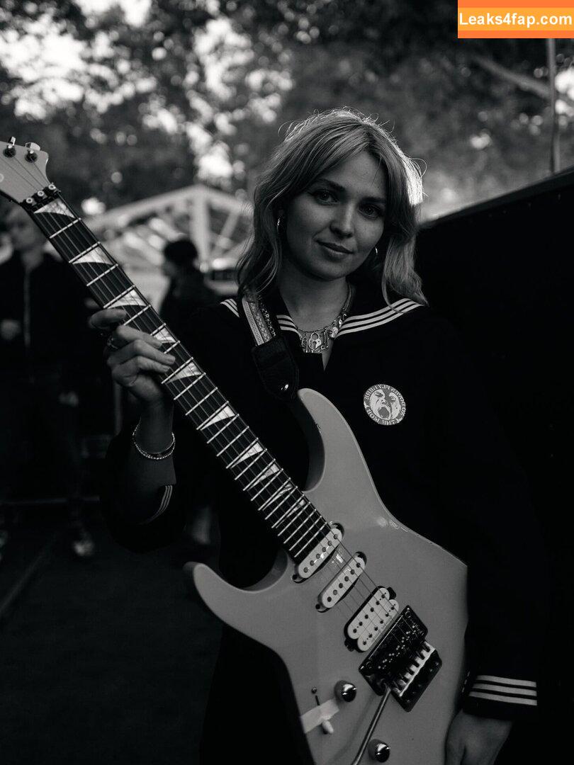 Meg Mills / 37521291 / carecharmer leaked photo photo #0044