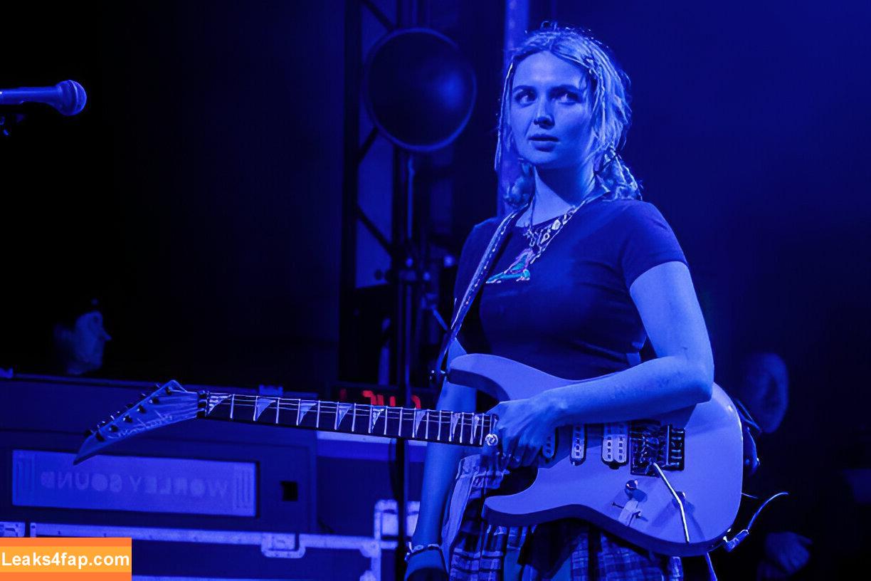 Meg Mills / 37521291 / carecharmer leaked photo photo #0049