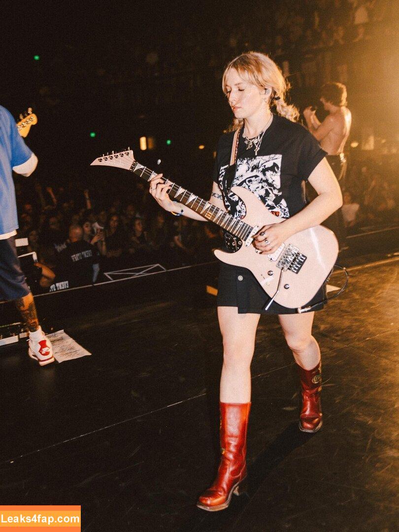 Meg Mills / 37521291 / carecharmer leaked photo photo #0059