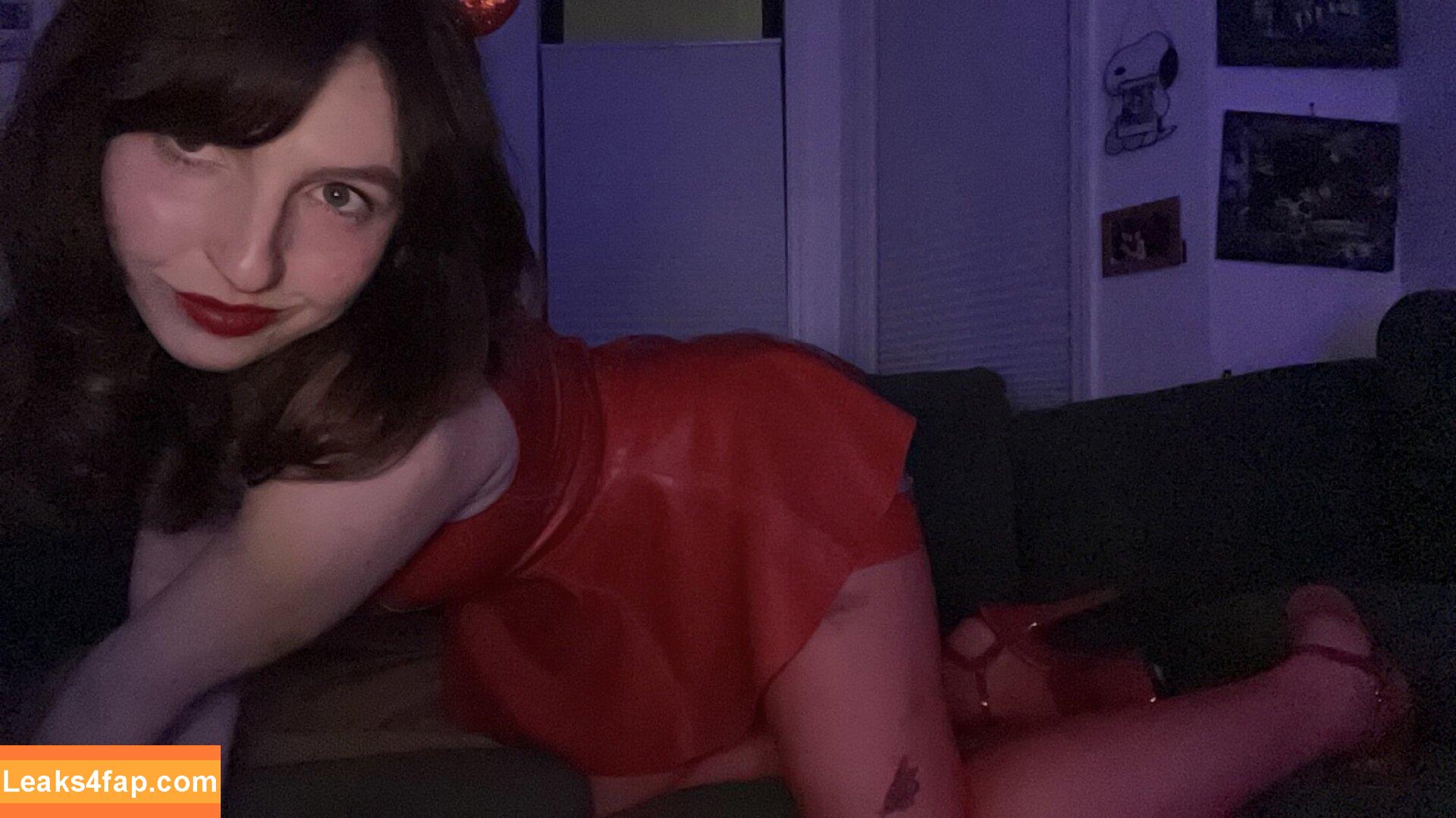 Megan Bitchell / MeganBitchell / lucyskyes / megan.bitchell / megbitchell слитое фото фото #0804