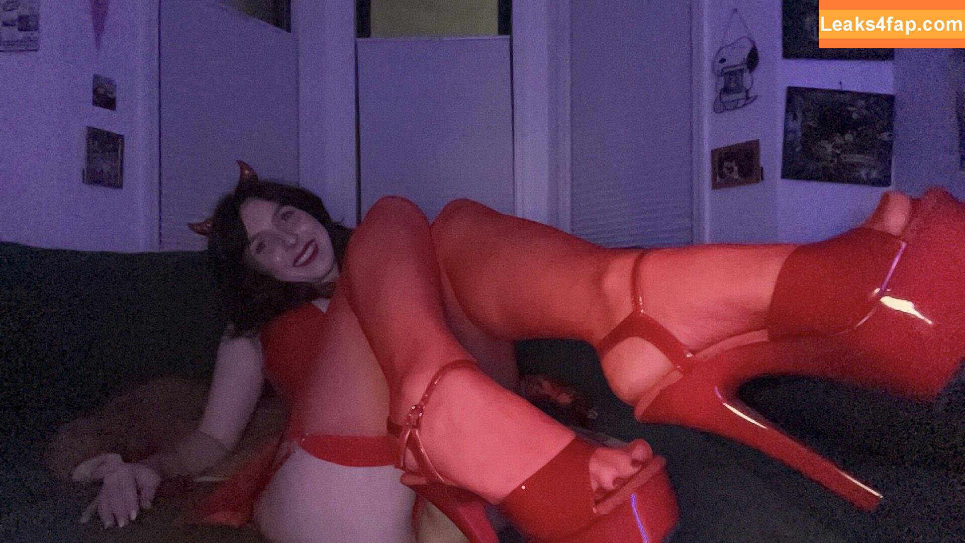 Megan Bitchell / MeganBitchell / lucyskyes / megan.bitchell / megbitchell слитое фото фото #0808