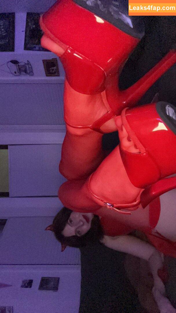 Megan Bitchell / MeganBitchell / lucyskyes / megan.bitchell / megbitchell слитое фото фото #0815