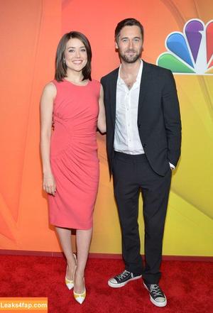 Megan Boone photo #0069