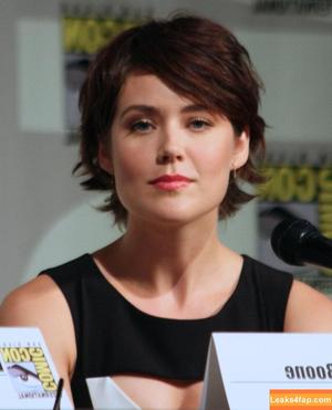 Megan Boone photo #0070