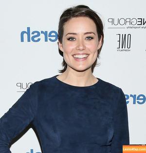 Megan Boone photo #0072