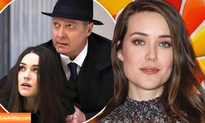 Megan Boone photo #0076