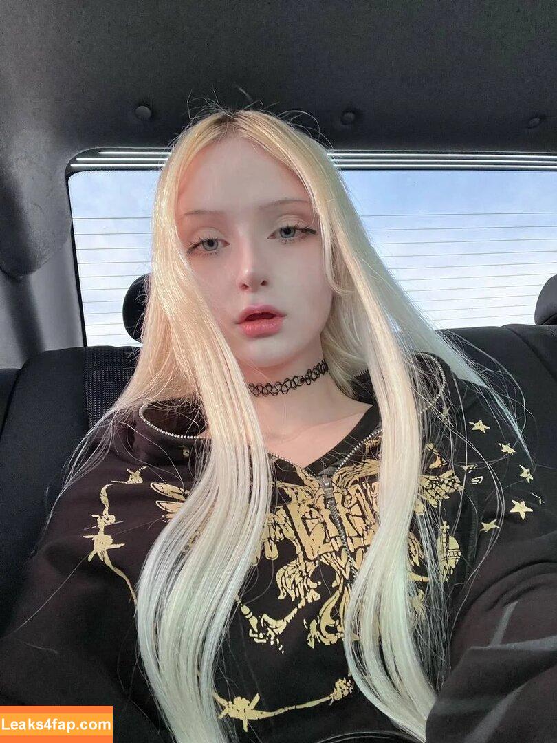 Megan Chan /  leaked photo photo #0002