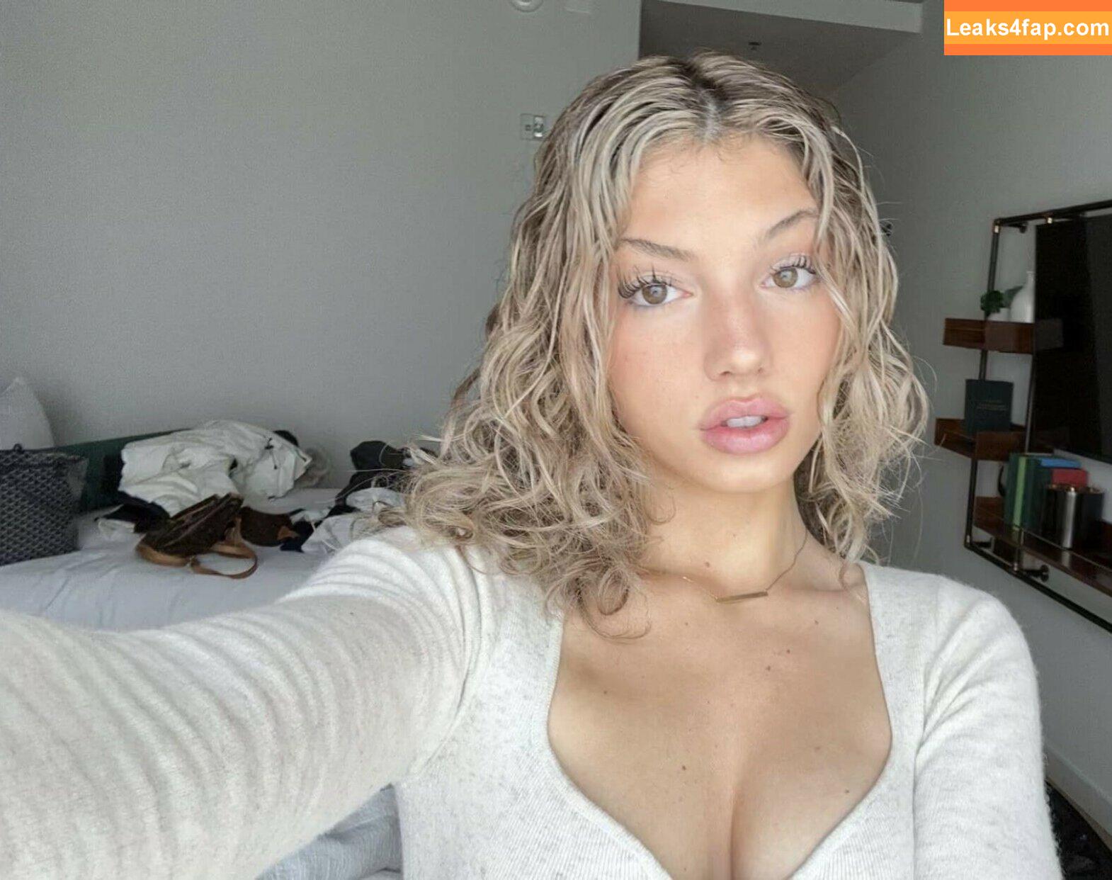 Megan Eugenio / Overtime Megan / Overtimemegan leaked photo photo #0006