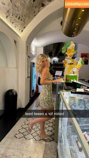 Megan Eugenio photo #0564