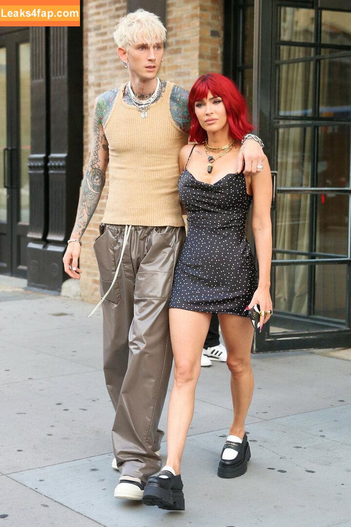 Megan Fox / fatmeganfox / meganfox leaked photo photo #0613