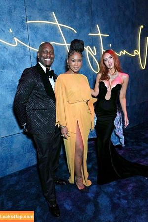 Megan Fox фото #0361