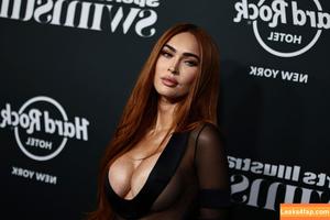 Megan Fox фото #0440