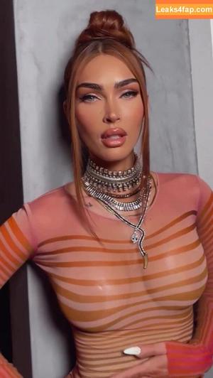 Megan Fox фото #0571