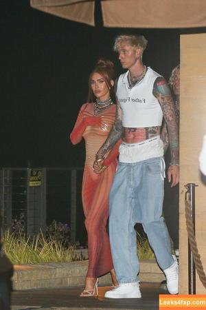 Megan Fox фото #0579