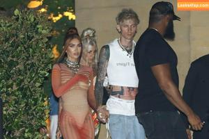 Megan Fox фото #0596