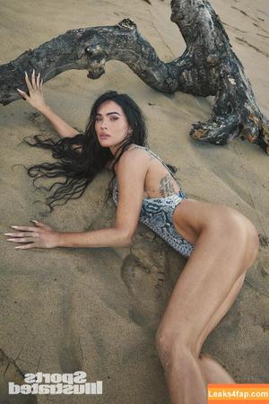 Megan Fox фото #0705