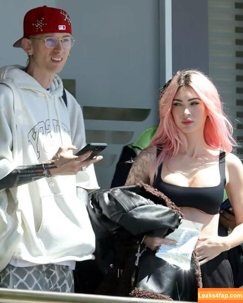 Megan Fox / fatmeganfox / meganfox слитое фото фото #1073