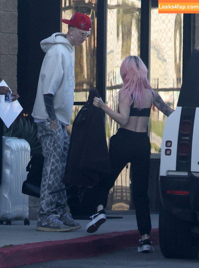 Megan Fox / fatmeganfox / meganfox слитое фото фото #1091