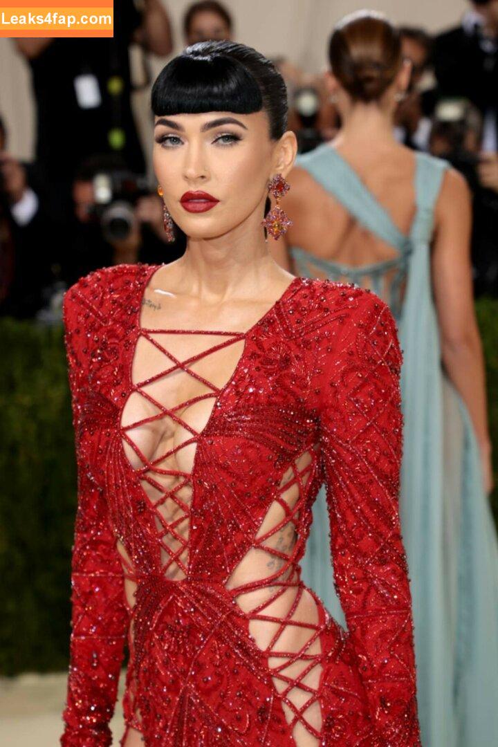 Megan Fox / fatmeganfox / meganfox слитое фото фото #1096