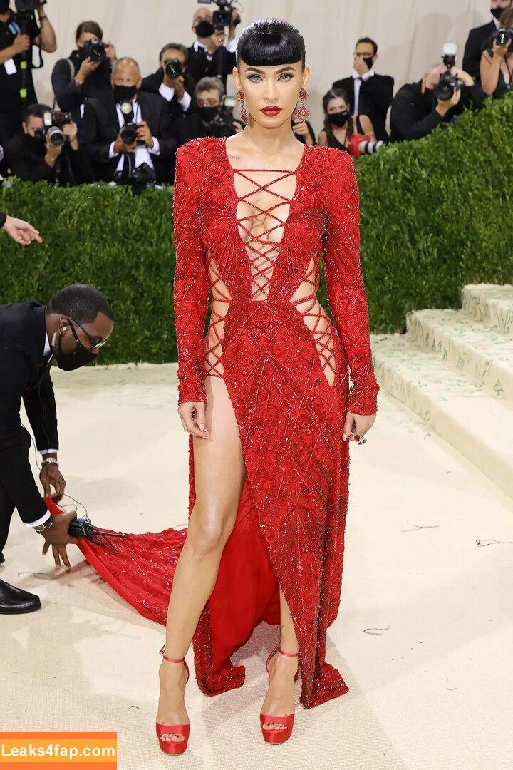 Megan Fox / fatmeganfox / meganfox слитое фото фото #1097