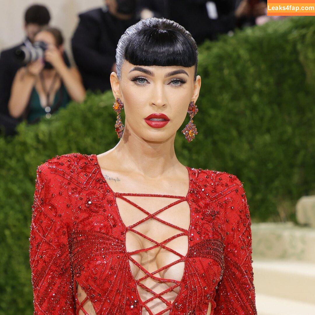 Megan Fox / fatmeganfox / meganfox слитое фото фото #1098