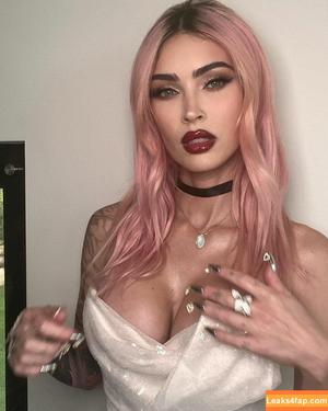 Megan Fox фото #1032