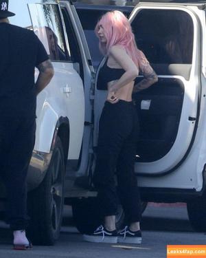 Megan Fox фото #1071