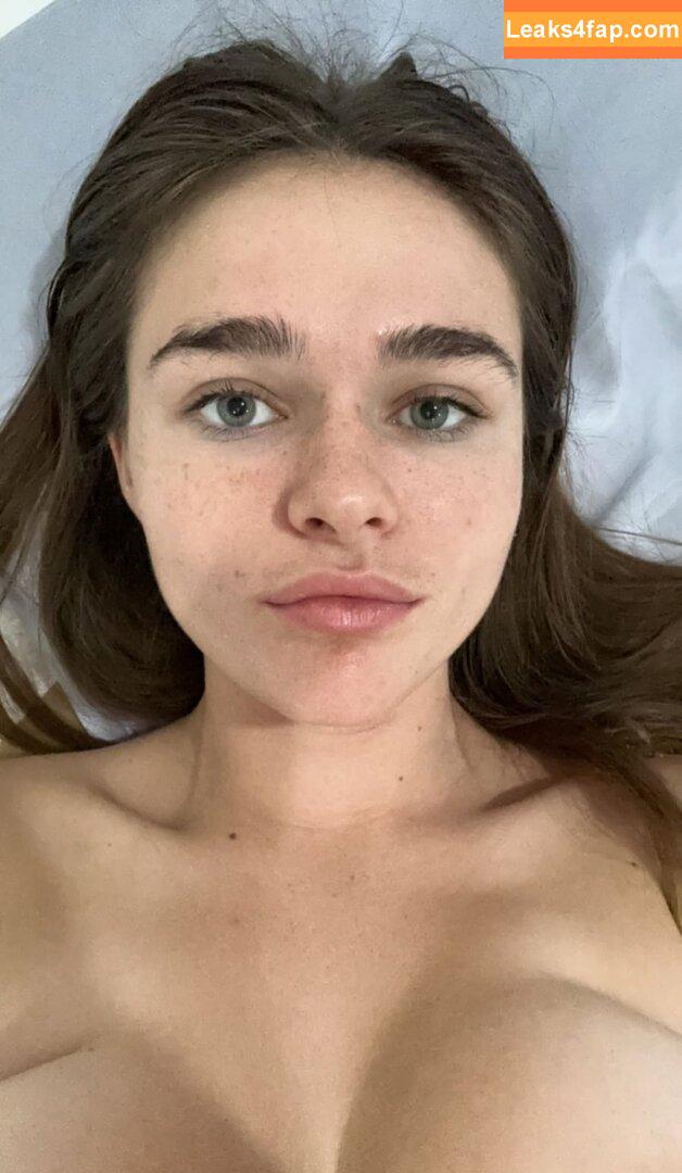 Megan Guth /  leaked photo photo #0002