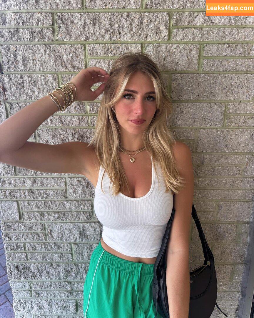 Megan Lucky / meglucky53 leaked photo photo #0017
