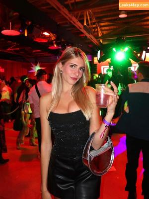 Megan Lucky фото #0037