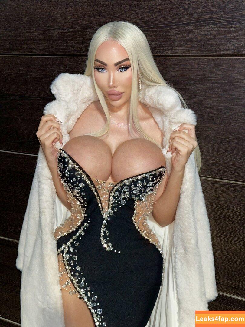 megan.million.official / luxury_doll2000cc / luxurydoll leaked photo photo #0018