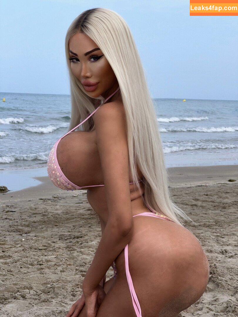 megan.million.official / luxury_doll2000cc / luxurydoll leaked photo photo #0038